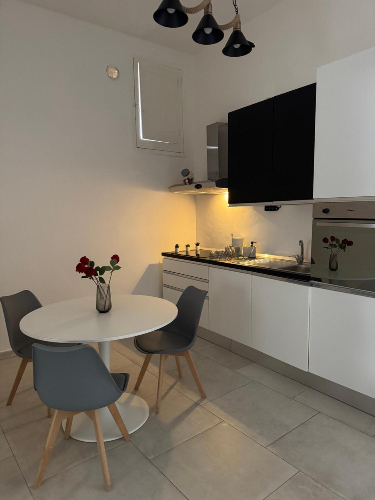 L&S Rooms Монополи Экстерьер фото